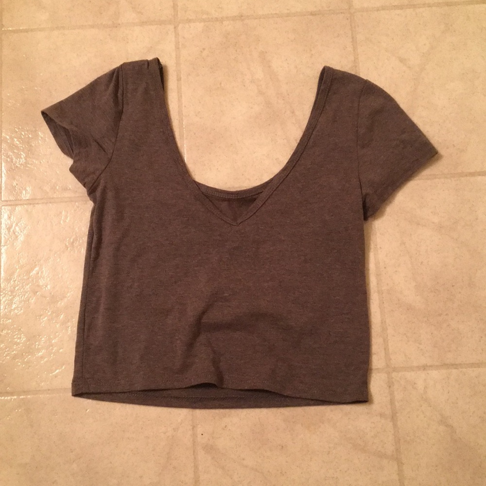 V or scoop neck baby tee crop top